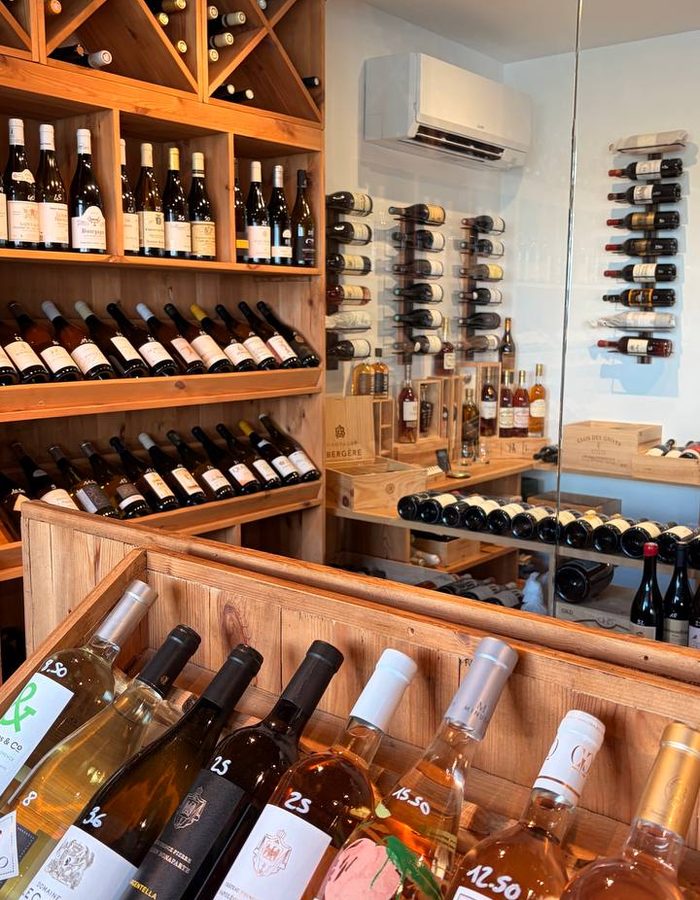 pechbusque-selection-vins Bouteilles dans la cave de Pechbusque